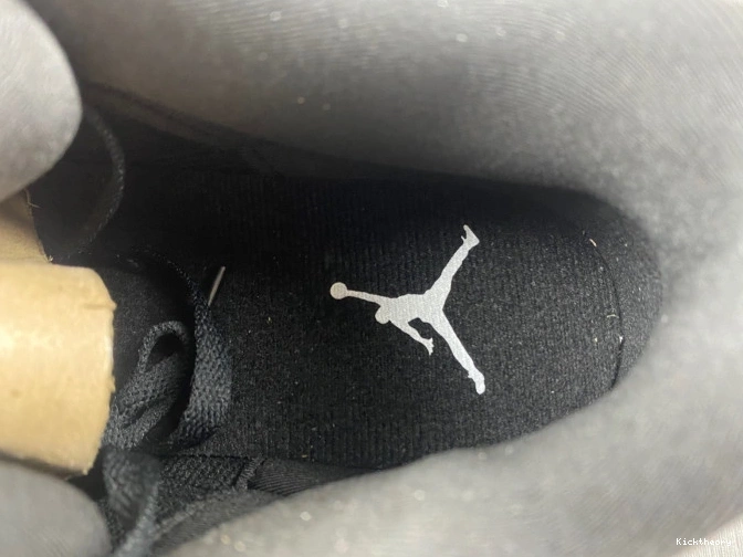 Kick Theory Monday Jordan 136064-020 Retro (2016) 3 Cyber 0823